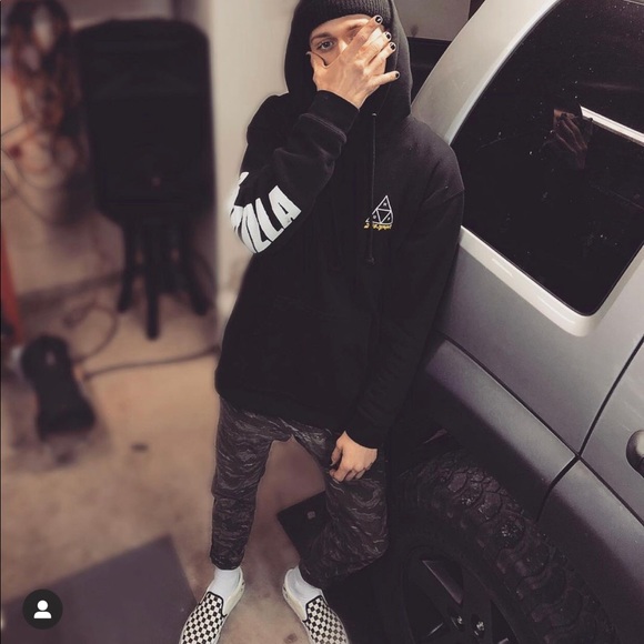 Meet your Posher, Anthony - Picture 12 of 17